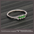 Ang Sun Green Color Colory nga Jadeite Pakigsanding Ring